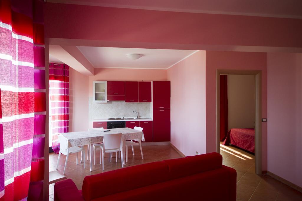 Tus'Hotel Apartments Tusa Exterior photo